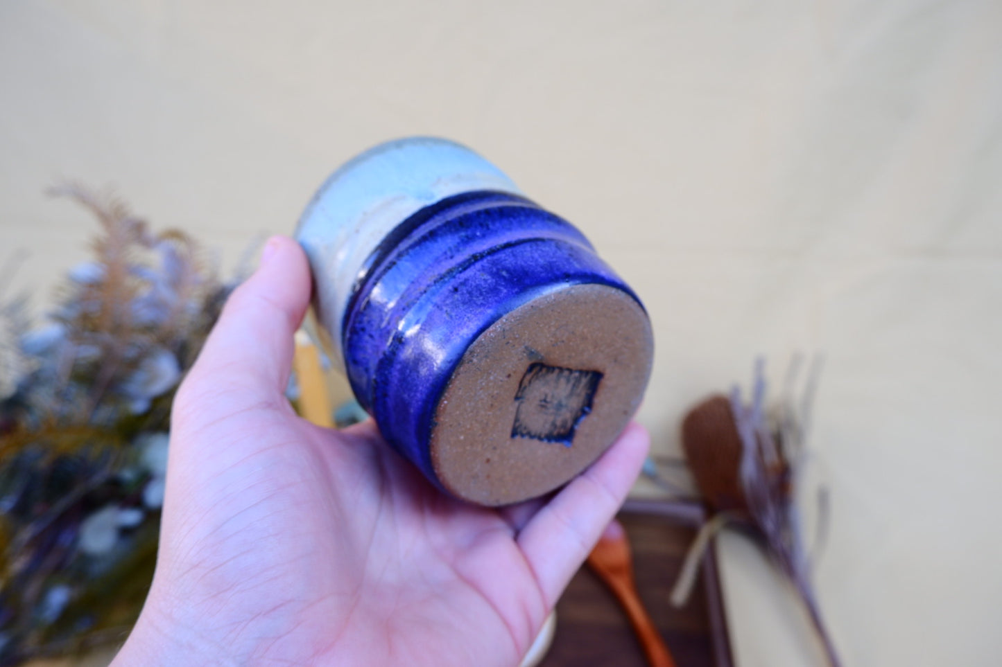Small Moonstone Gum Cup